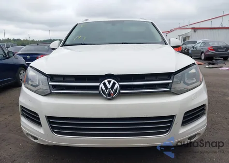 2012 Volkswagen Touareg Tdi Executive/Tdi Lux/Tdi Sport from USA, damaged, VIN WVGFK9BP2CD005065